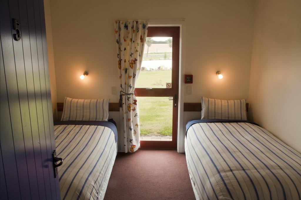 Old Bones Lodge أومارا الغرفة الصورة